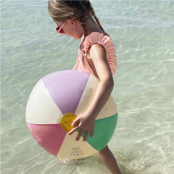 Otto beach ball