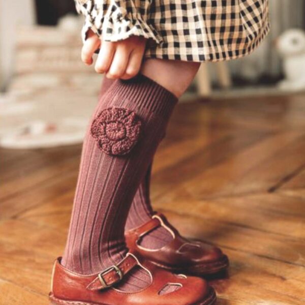 Chaussettes hautes avec fleur crochet main
