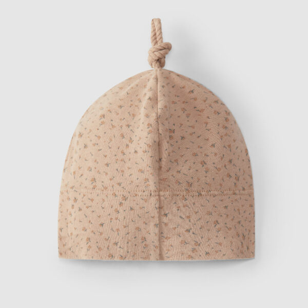 Bonnet naissance fleuri