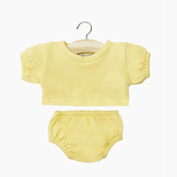 Girl's t-shirt and panties set