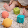 Set of 2 balls and 2 cubes Sophie the Giraffe So Pure - Image 3