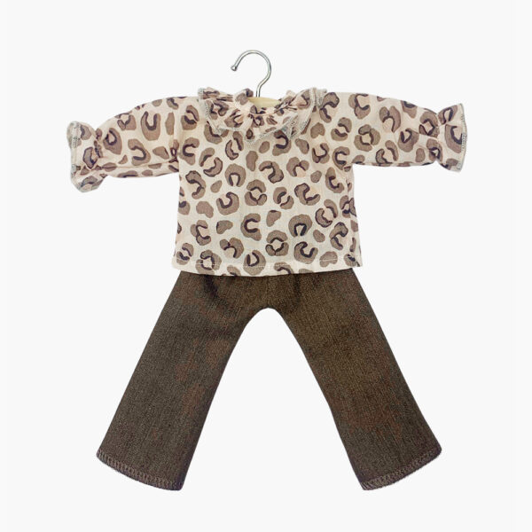 Amigas - Sara Leo Blouse and Brown Jeans Set