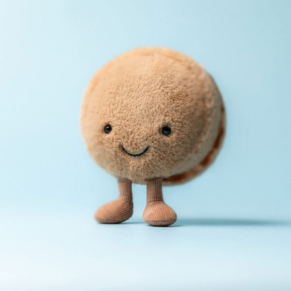 Amuseables Mona Macaron Chocolat