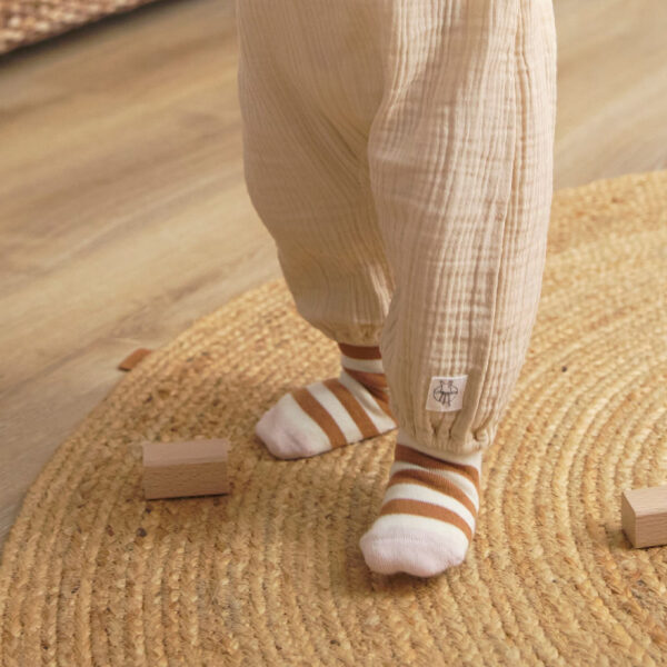 Pink/caramel anti-slip socks