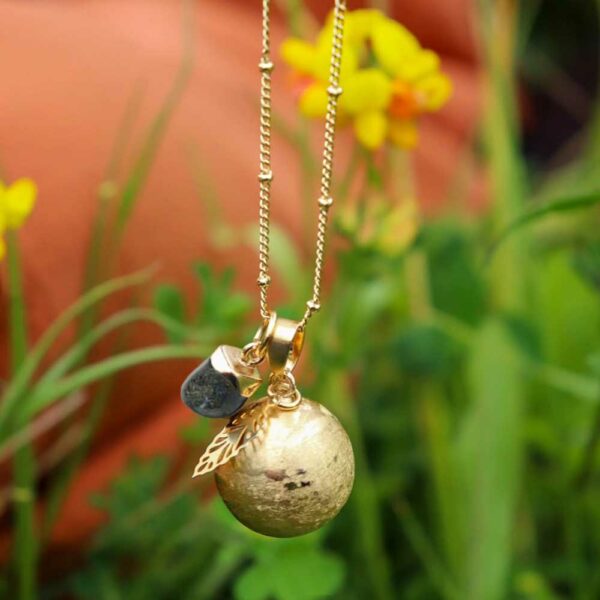 Bola de grossesse or avec pierre Labradorite