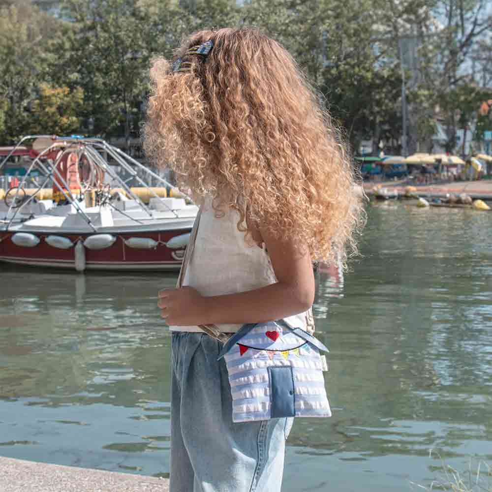 Sac Little Beach Hut – Image 3