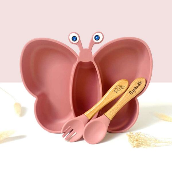 Meal set + services in the shape of a pink butterfly