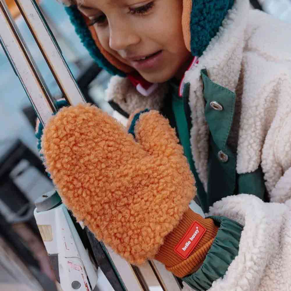 Hello Hossy Heaty Charly Mittens - Image 2