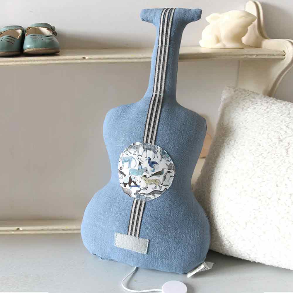 Guitar Music Box Les Copains d'Abord