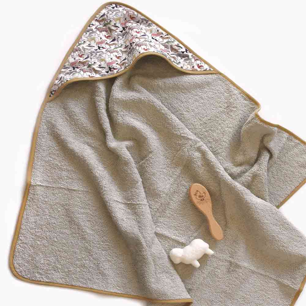 Liberty Victor Bath Cape - Image 2