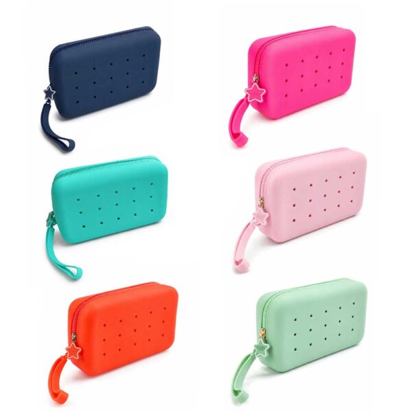 Maxi trousse silicone + 3 charmes