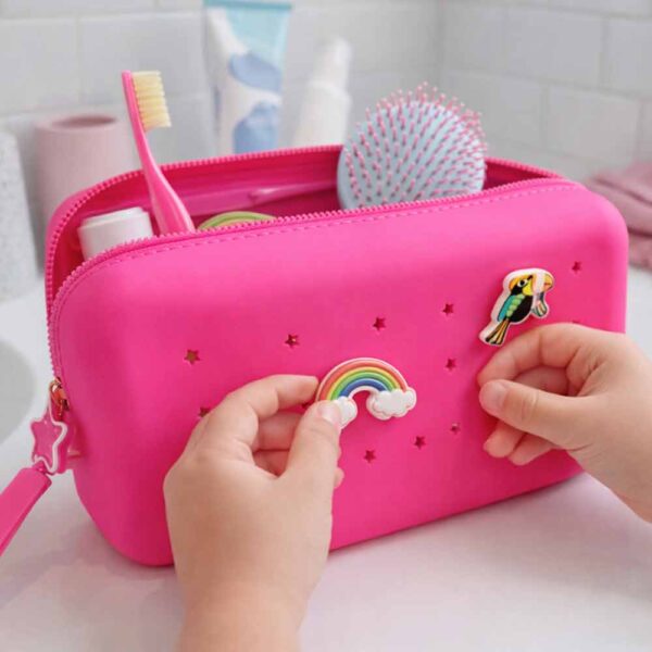 Maxi trousse silicone + 3 charmes