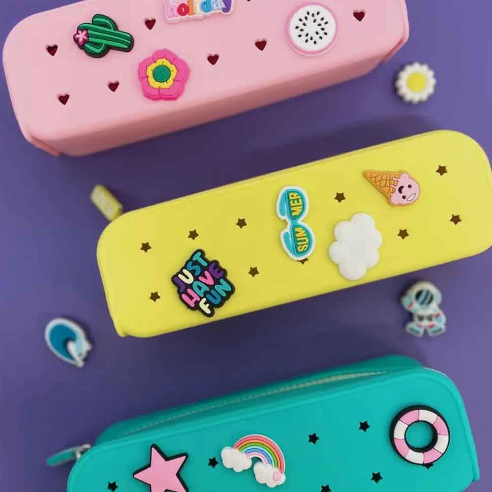 Trousse scolaire perforée + 3 charmes – Image 13